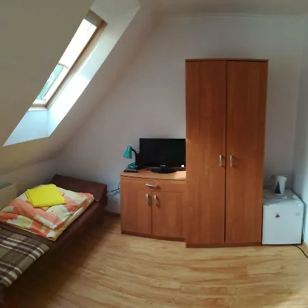 Gasthuis Pokoje Goscinne Zolty Domek *