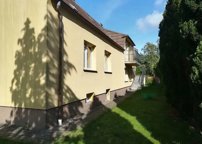 Pokoje Goscinne Zolty Domek Vendégház Ustka