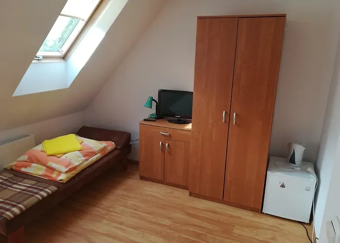 Pokoje Goscinne Zolty Domek